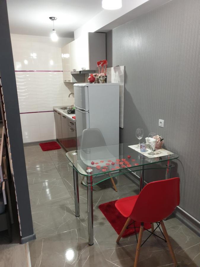 Стильна Квартира-Студія В Центрі Міста На Набережній Ternopil Ngoại thất bức ảnh